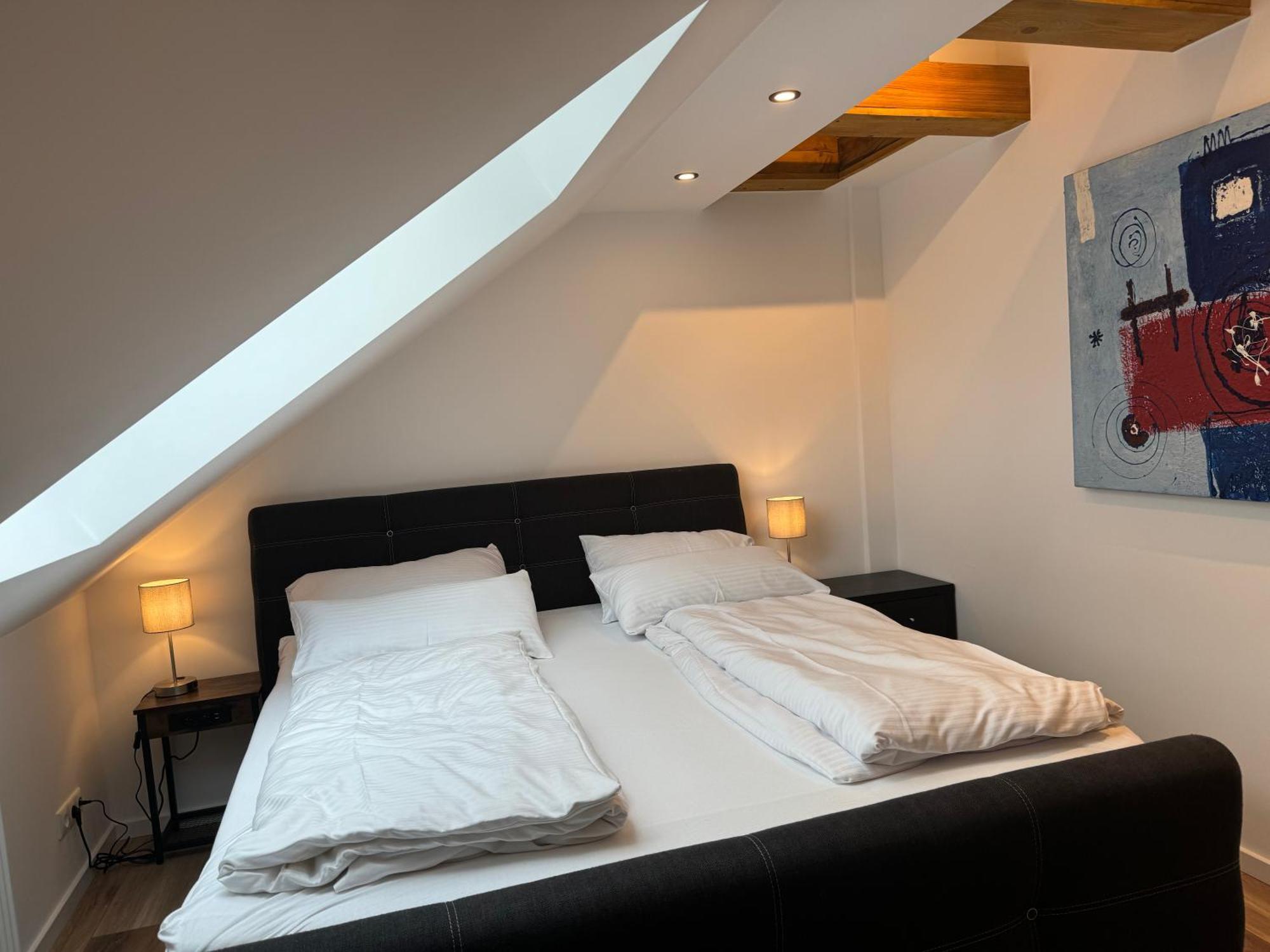 Mm Lodge - Apartments In Innenstadtlage Mit Parkplatz เอาก์สเบิร์ก ภายนอก รูปภาพ